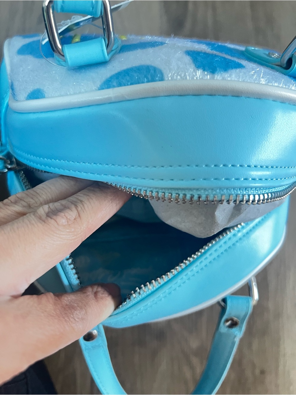 Von Dutch Mini Tote in Light Blue, White and Yellow Logo - Picture 4 of 6